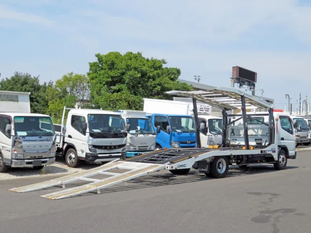 三菱 キャンター 2PG-FEB90(2WD)の写真4