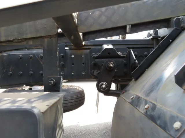 シャーシの状態です。|三菱 キャンター 2PG-FEB90(2WD)の写真5