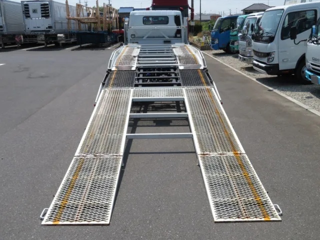 三菱 キャンター 2PG-FEB90(2WD)の写真10