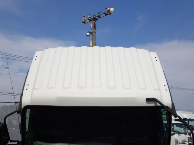 いすゞ フォワード 2RG-FRR90S2(2WD)の写真18