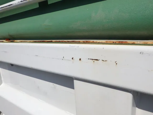 ボディーの両サイドにキズ・サビ・凸があります。|いすゞ フォワード 2RG-FRR90S2(2WD)の写真25