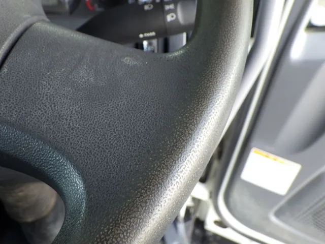ハンドルにスレがあります。|いすゞ フォワード 2RG-FRR90S2(2WD)の写真35