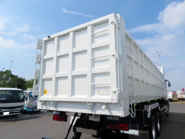 リア扉のロックの状態です。|三菱 スーパーグレート 2PG-FV80VZの写真18