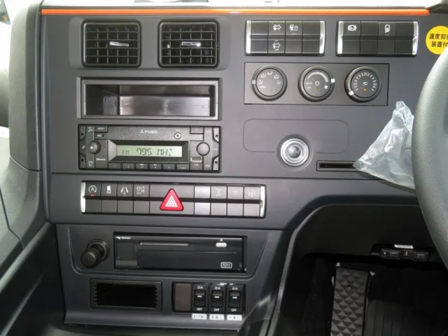 パネル周りの状態です。|三菱 スーパーグレート 2PG-FV80VZの写真24