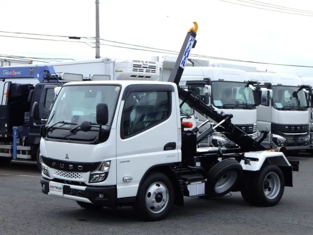 三菱 キャンター 2RG-FBAV0(2WD)の写真1