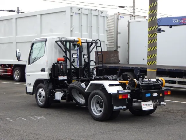 三菱 キャンター 2RG-FBAV0(2WD)の写真3