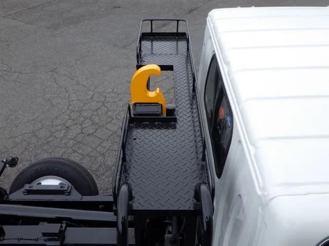 デッキの状態です。|三菱 キャンター 2RG-FBAV0(2WD)の写真10