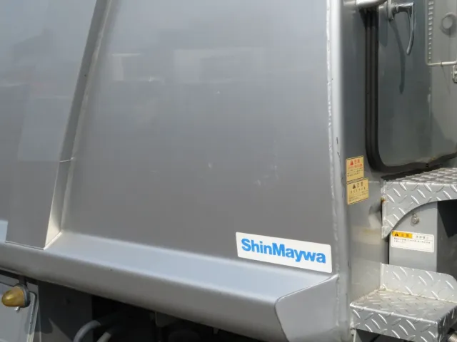 ボディー運転席側に細かいキズがあります。|日野 レンジャー TKG-FC9JGAA(2WD)の写真46