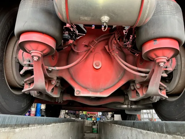 下周りの状態です。|日野 プロフィア 2DG-SH1EDGGの写真41