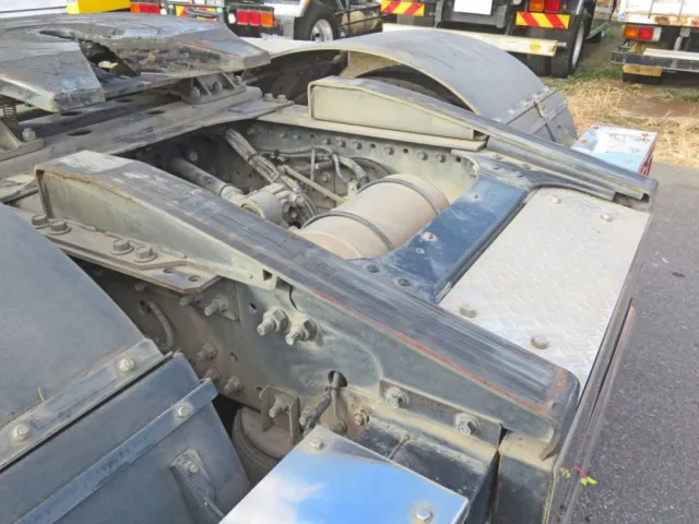 日野 プロフィア QPG-SH1EDDGの写真7