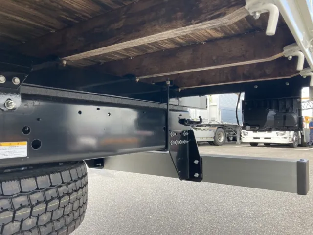 シャーシとネタの状態です。|日野 レンジャー 2KG-FE2ACAの写真7