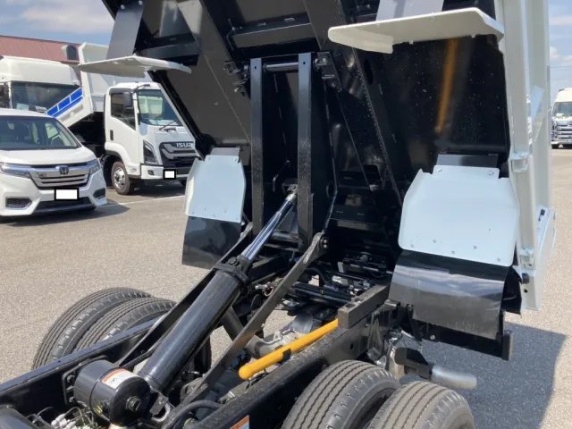 シャーシ周りとホイストの状態です。|三菱 キャンター 2RG-FBA60(2WD)の写真19