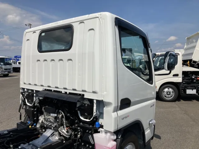 キャブバックの状態です。|三菱 キャンター 2RG-FBA60(2WD)の写真24