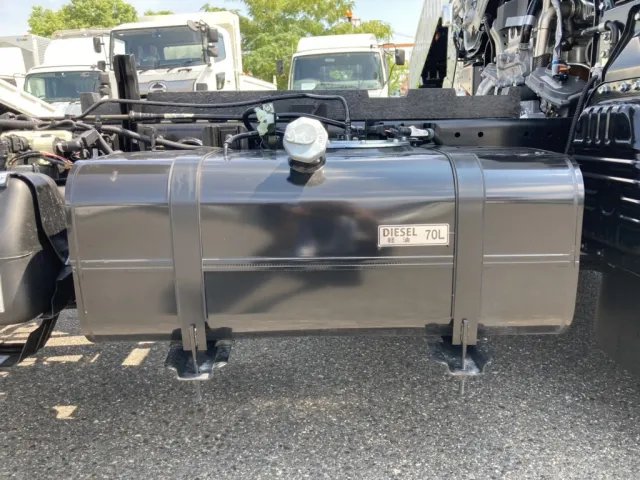 燃料タンクです。|三菱 キャンター 2RG-FBA60(2WD)の写真26