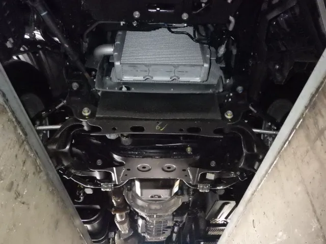 ボディー下周りの状態です。|トヨタ アトラス 2KG-XZU605A(2WD)の写真15