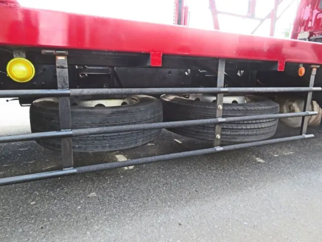 スペアタイヤ付きです。|三菱 ファイター 2DG-FQ62Fの写真26