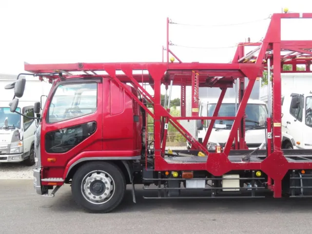 フロアーを全開に上げた状態です。|三菱 ファイター 2DG-FQ62Fの写真28