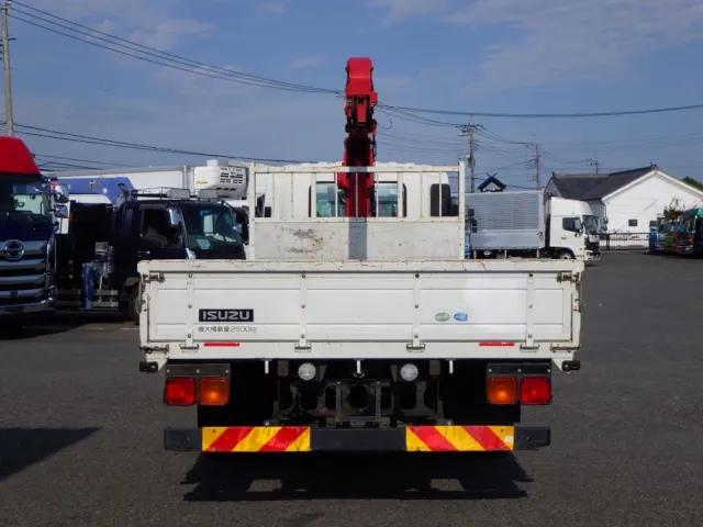 いすゞ フォワード 2PG-FRR90S1(2WD)の写真8