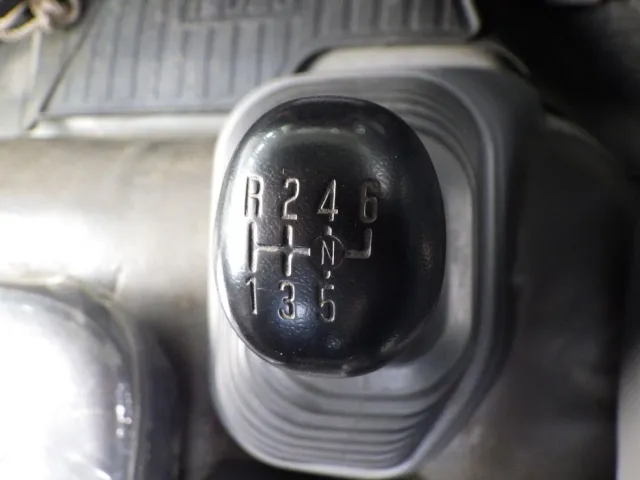 MT6速です。|いすゞ フォワード 2PG-FRR90S1(2WD)の写真18