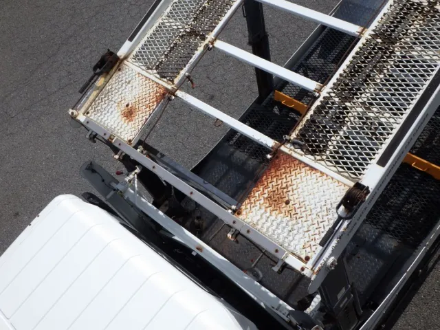 2Fフロアー前面の状態です。|三菱 キャンター TKG-FEB90(2WD)の写真12