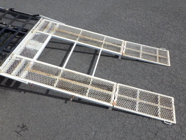 歩み板の状態です。|三菱 キャンター TKG-FEB90(2WD)の写真15