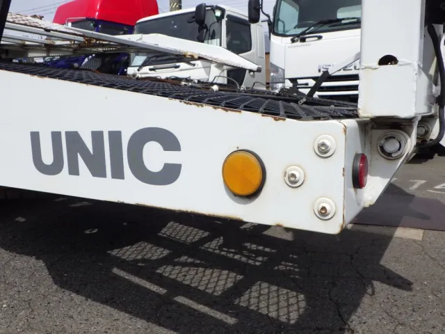 ボディー後方の両サイドにキズ・サビがあります。|三菱 キャンター TKG-FEB90(2WD)の写真30