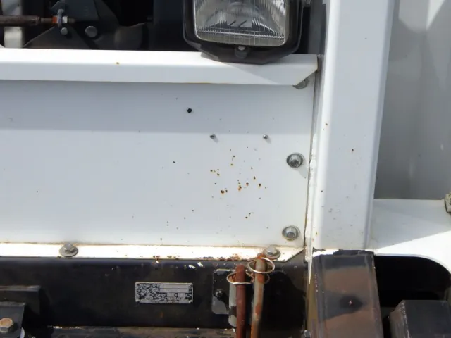 プロテクター裏側にキズ・サビがあります。|三菱 キャンター TKG-FEB90(2WD)の写真33