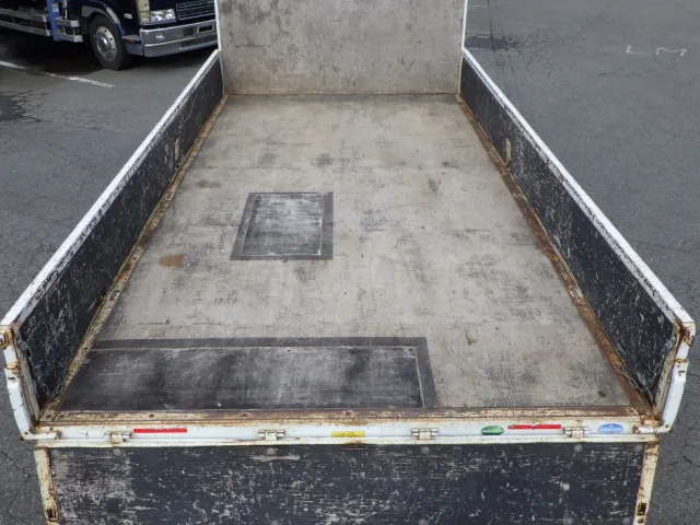 床板の状態です。|三菱 キャンター TPG-FEB50(2WD)の写真10