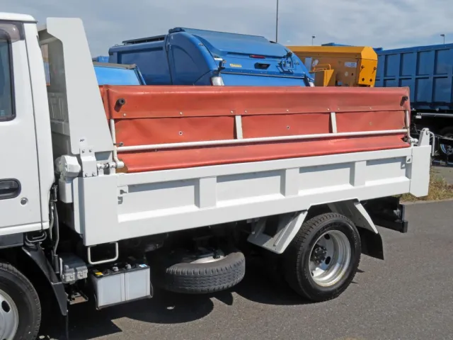 助手席側側面の状態です。|いすゞ エルフ TPG-NJR85AN(2WD)の写真17