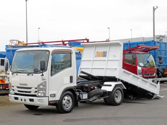 いすゞ エルフ TKG-NPR85YN(2WD)の写真1