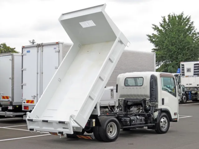 いすゞ エルフ TKG-NPR85YN(2WD)の写真5