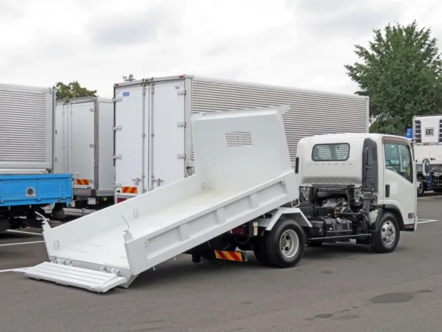 いすゞ エルフ TKG-NPR85YN(2WD)の写真6