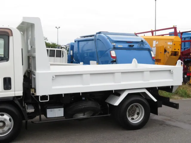 ボディー側面の状態です。|いすゞ エルフ TKG-NPR85YN(2WD)の写真32