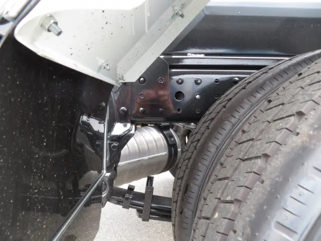 シャーシの状態です。|三菱 キャンター 2RG-FBAV0(2WD)の写真5