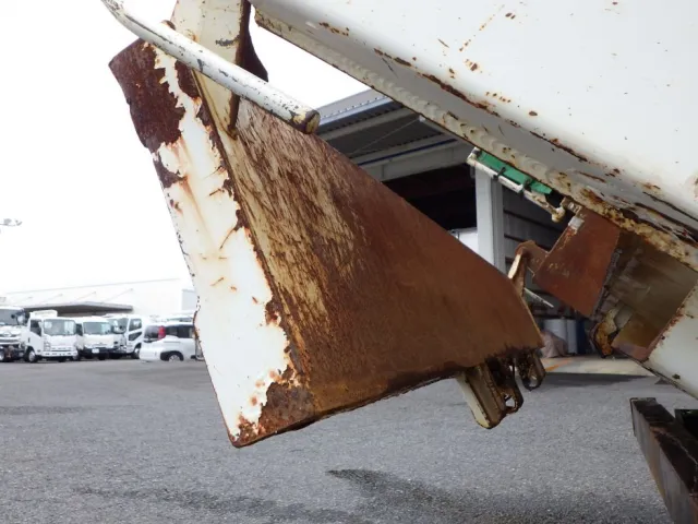 ゲート裏側の状態です。|日野 レンジャー 2KG-FC2ABA(2WD)の写真10