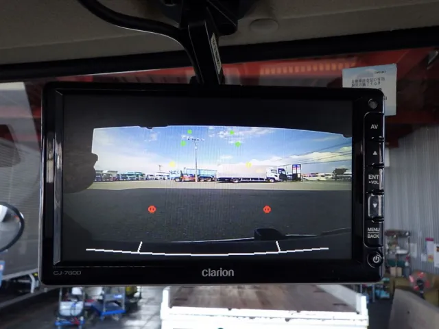 液晶バックモニター付きです。|日野 レンジャー 2KG-FC2ABA(2WD)の写真20