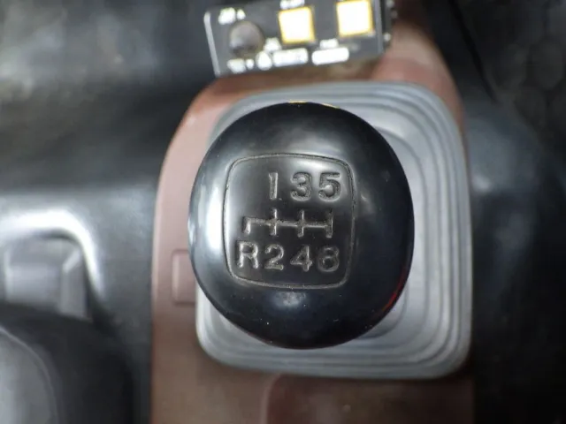 MT６速です。|日野 レンジャー 2KG-FC2ABA(2WD)の写真24