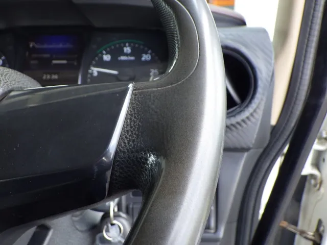 ハンドルにスレがあります。|日野 レンジャー 2KG-FC2ABA(2WD)の写真46