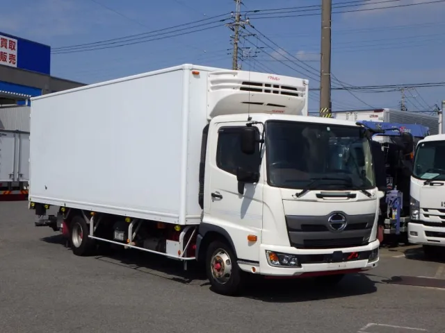 日野 レンジャー 2KG-FC2ABG(2WD)の写真2