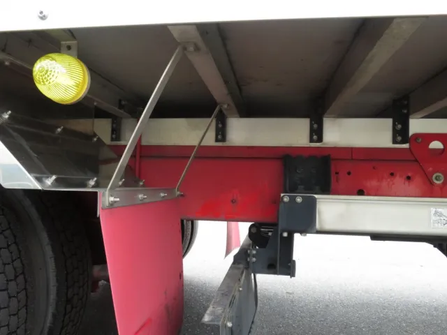 シャーシとネタの状態です。|日野 レンジャー 2KG-FC2ABG(2WD)の写真8