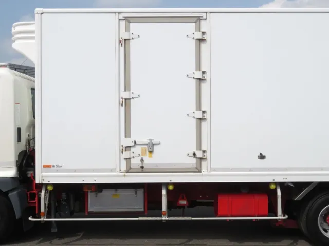 サイドドア付きです。|日野 レンジャー 2KG-FC2ABG(2WD)の写真9