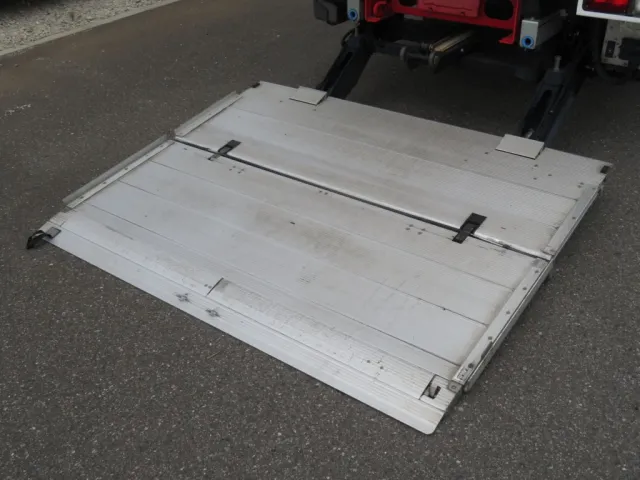 ゲートのステージの状態です。|日野 レンジャー 2KG-FC2ABG(2WD)の写真13