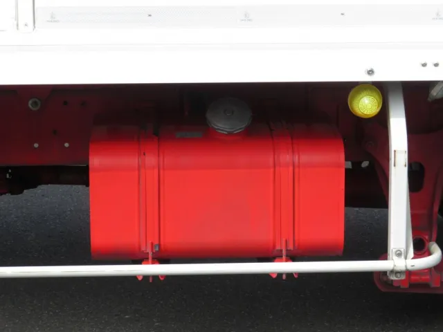 燃料タンクは100Lです。|日野 レンジャー 2KG-FC2ABG(2WD)の写真16