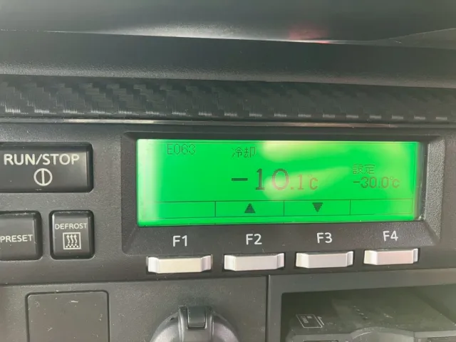冷凍機は-30℃設定で、28.4℃スタート1.5H経過で-10.1℃確認済みです。|日野 レンジャー 2KG-FC2ABG(2WD)の写真17