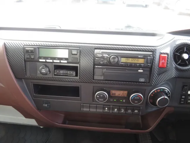 インパネ周りの状態です。|日野 レンジャー 2KG-FC2ABG(2WD)の写真20