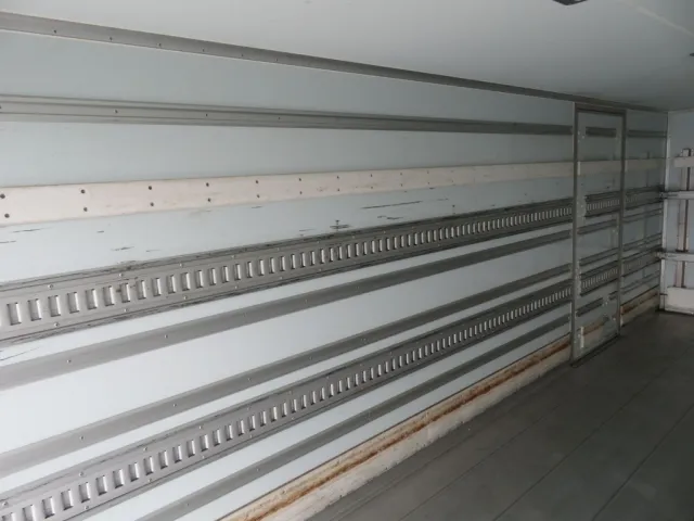 庫内側面の状態です。|日野 レンジャー 2KG-FC2ABG(2WD)の写真44