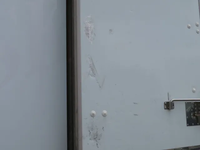 リア扉内側の状態です。|日野 レンジャー 2KG-FC2ABG(2WD)の写真47