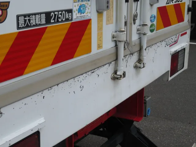 リアレールにキズがあります。|日野 レンジャー 2KG-FC2ABG(2WD)の写真49