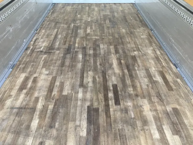 床前方の状態です。|いすゞ フォワード 2RG-FRR90T2(2WD)の写真21