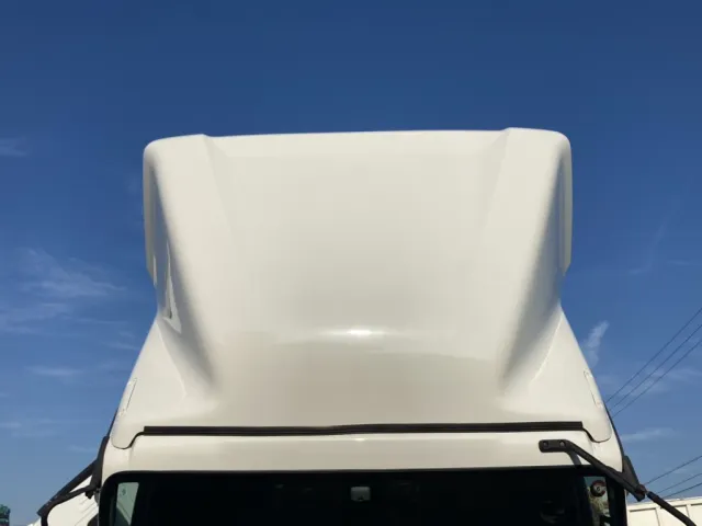 ルーフ(導風板)の状態です。|いすゞ フォワード 2RG-FRR90T2(2WD)の写真39